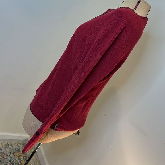 Woolrich Wine Color Sweater with Black Embroidery - Size Large - Picture 6 of 11